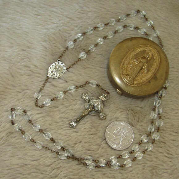 Vintage brass & faceted glass beaded rosary with storage case - Picture 2 of 8